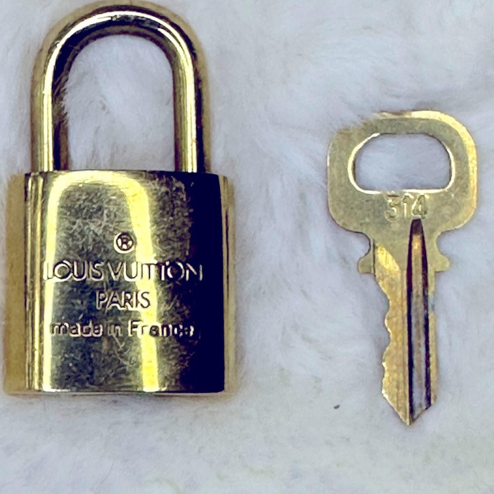 Louis Vuitton Paris Lock and Key Number #314 - Picture 2 of 2